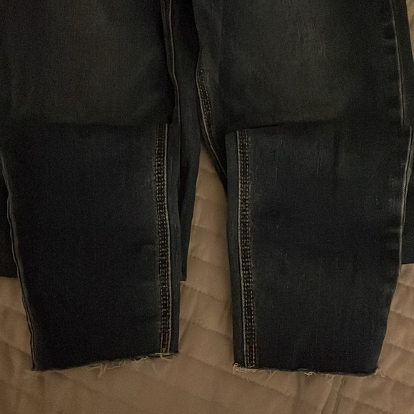 Old Navy Rockstar Super Skinny Jeggings -mid rise- - Picture 7 of 7